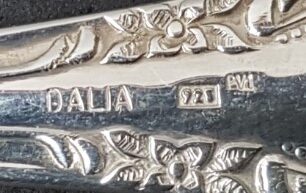 Contraste y Punzonado Dalia